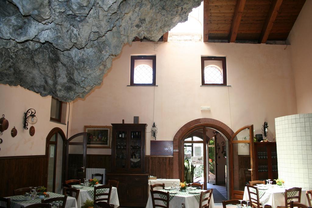 Agriturismo La Grotta Corbara  Екстериор снимка